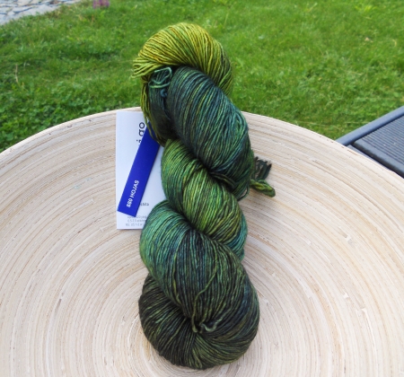vyprodno Mechita - HOJAS, 384 m/100 g (sw merino)