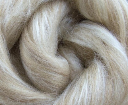 vprodáno 50 g - Alpaca/Tussah Silk (50 %/50 %)