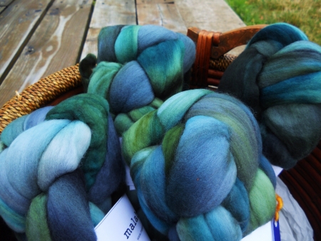 vyprodáno AGUAS - česanec Malabrigo