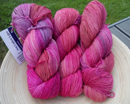 vyprodno Arroyo - ENGLISH ROSE, 306 m/100 g (sw merino)