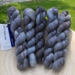 vyprodno Lace - PLOMO, 430 m/50 g (100% baby merino)