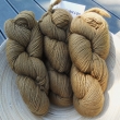 Vyprod�no Merino Worsted - PRALINE, 192 m/100 g (100% merino)